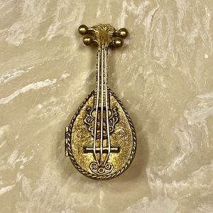 Vintage 1970s AVON Mandolin trinket box